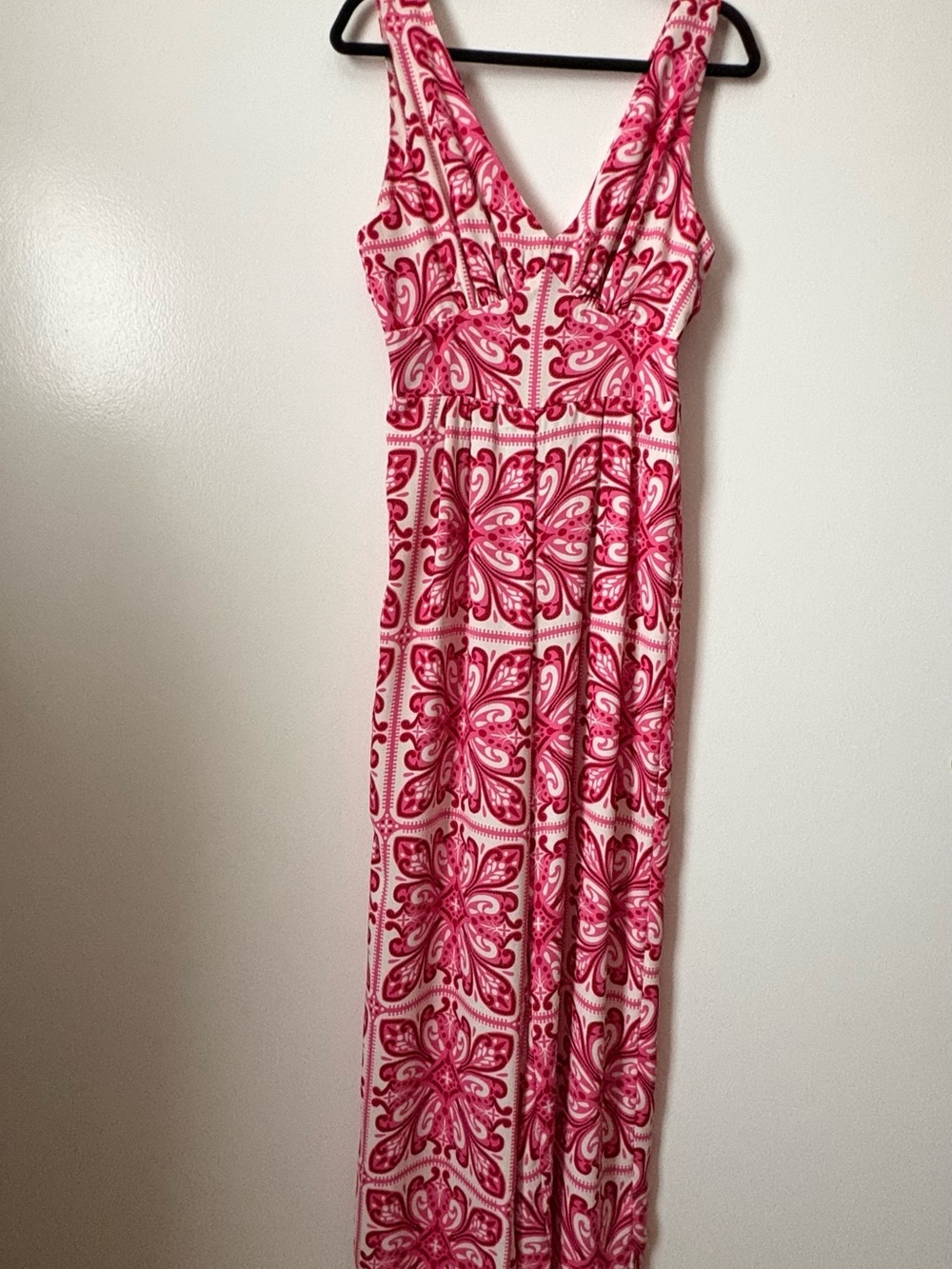 Pink Patterned V-Neck Sleeveless Jumpsuit